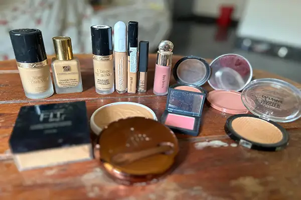 کرم پودر مناسب پوست خشک و گندمی