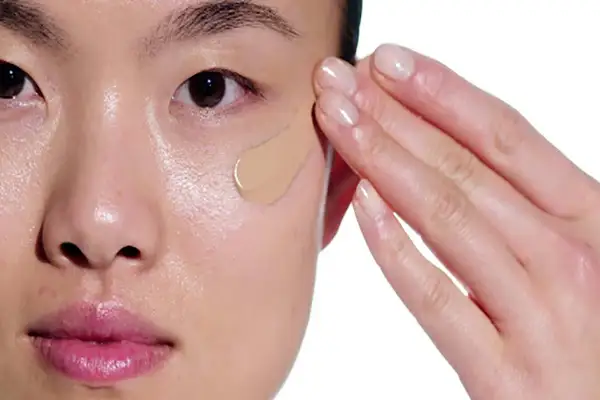 کرم پودر مناسب پوست گندمی روشن